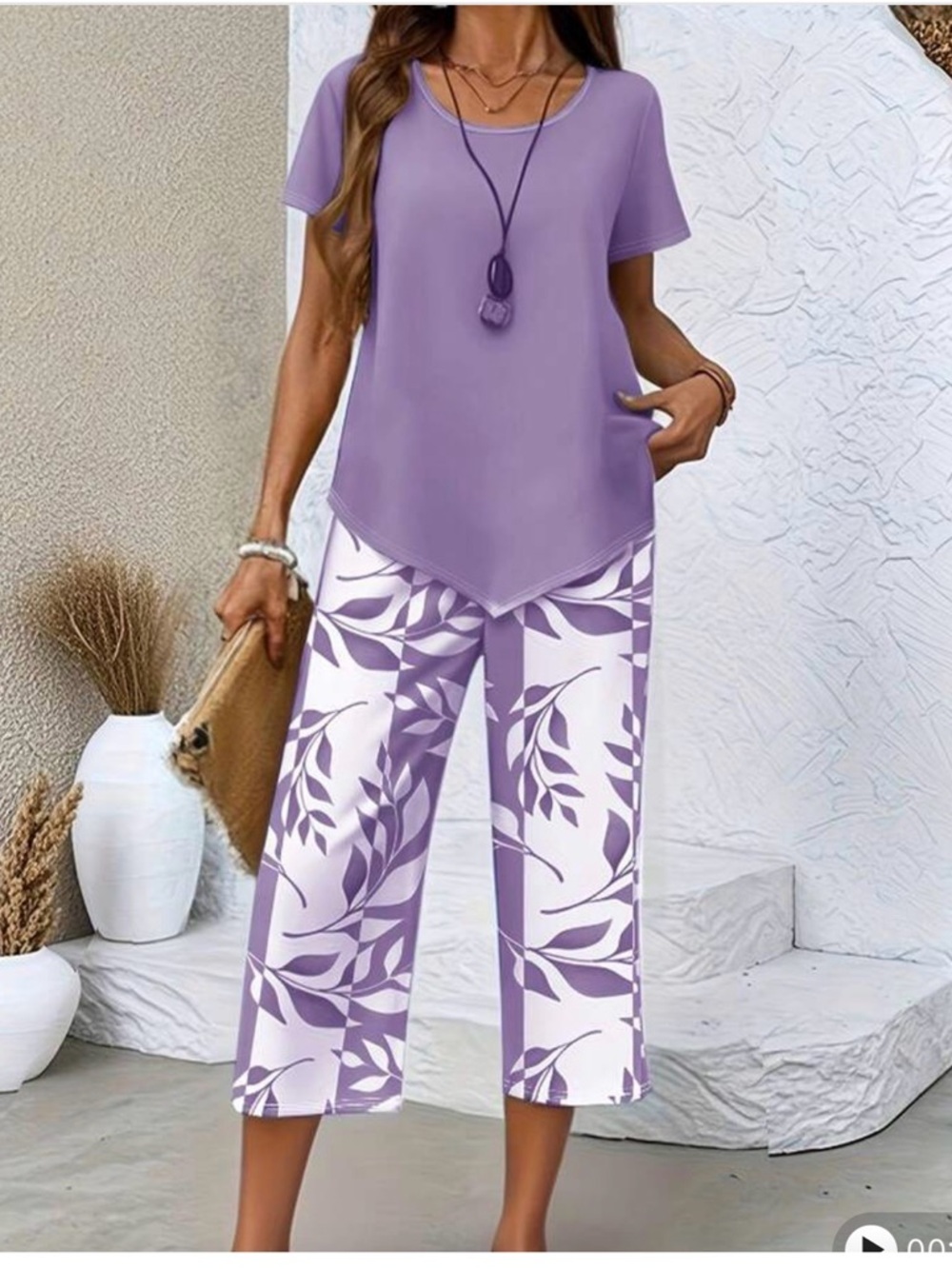 Lavender Tee with Lavender-White Printed Capris Set NWT
